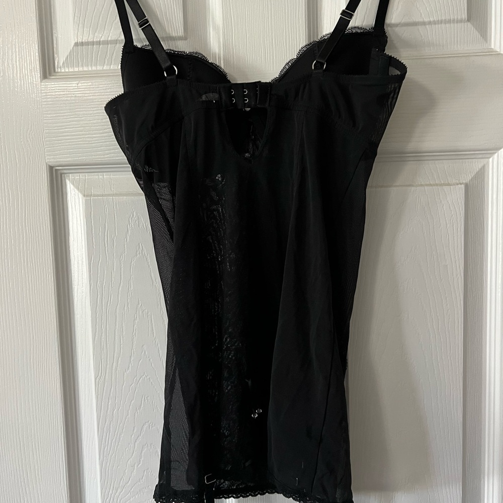 Victoria’s Secret Bustier with floral lace detail sz 36D - Picture 5 of 5